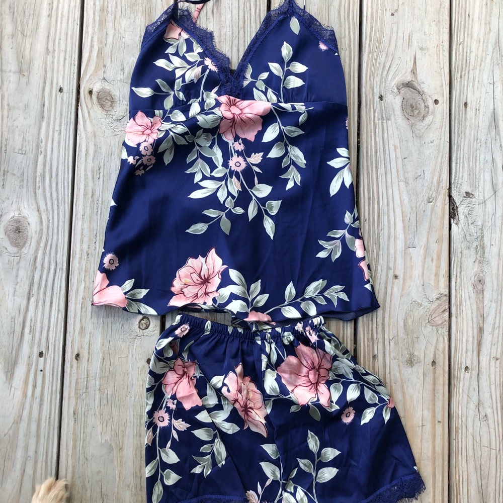 Two piece floral lace set